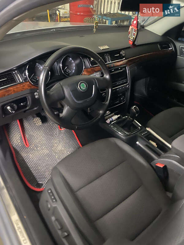 Лифтбек Skoda Superb 2009 в Верхнем Водяном