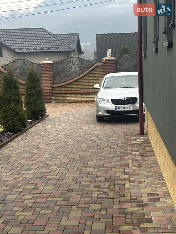 Лифтбек Skoda Superb 2009 в Верхнем Водяном