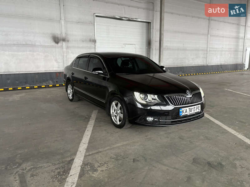 Ліфтбек Skoda Superb 2014 в Рівному фото 3 Ліфтбек Skoda Superb 2014 в Рівному