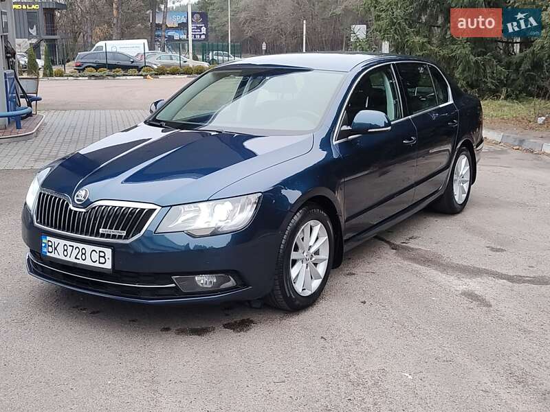 Лифтбек Skoda Superb 2014 в Дубно