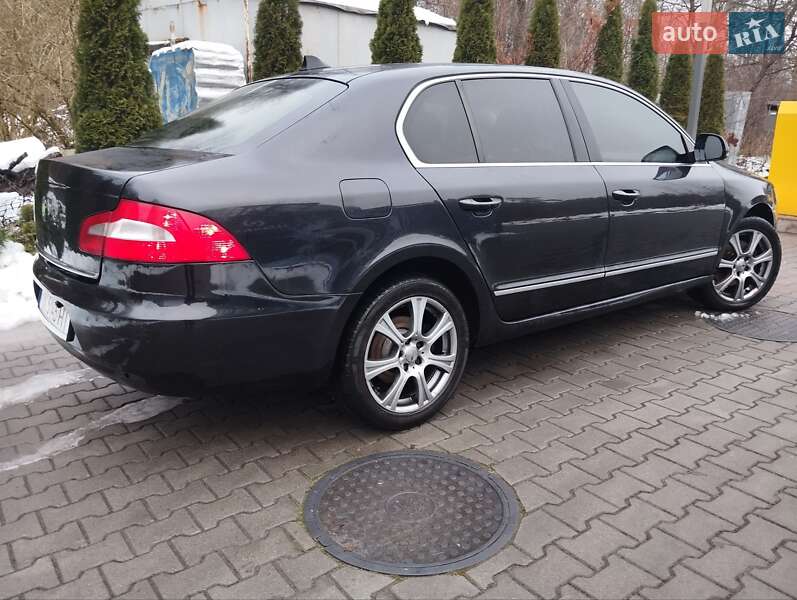 Лифтбек Skoda Superb 2008 в Львове