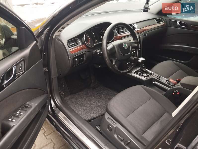 Лифтбек Skoda Superb 2008 в Львове