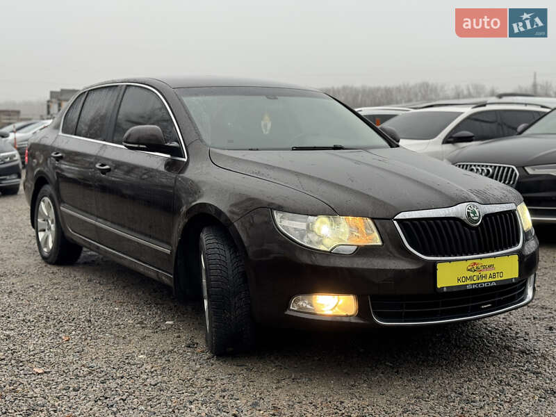 Лифтбек Skoda Superb 2013 в Умани
