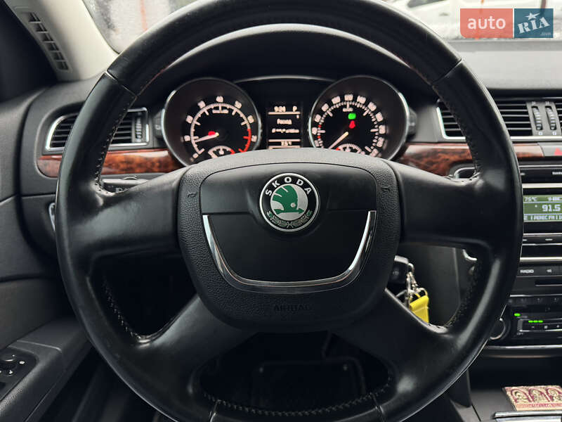 Лифтбек Skoda Superb 2013 в Умани