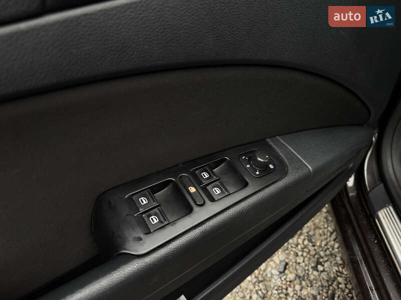 Лифтбек Skoda Superb 2013 в Умани