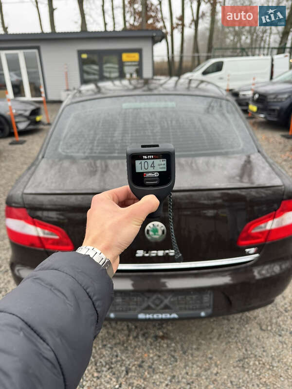 Лифтбек Skoda Superb 2013 в Умани
