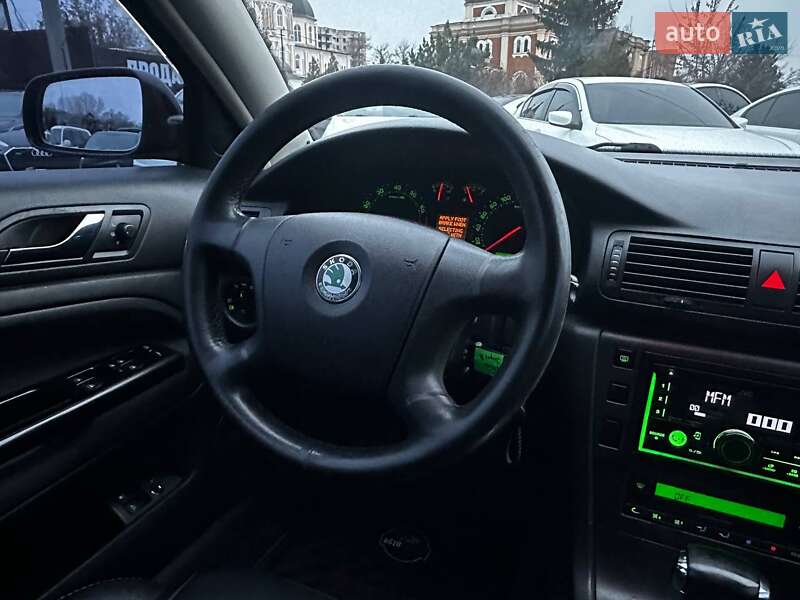 Лифтбек Skoda Superb 2006 в Харькове