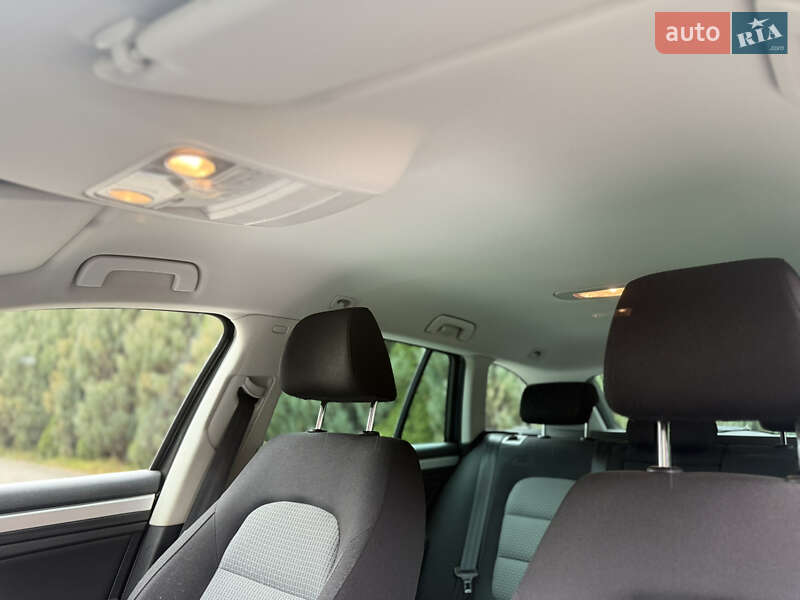 Универсал Skoda Superb 2010 в Самборе