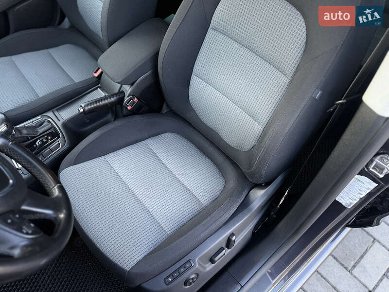 Универсал Skoda Superb 2010 в Самборе