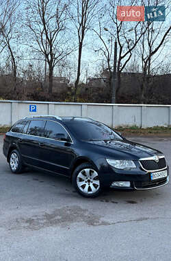 Универсал Skoda Superb 2010 в Тернополе
