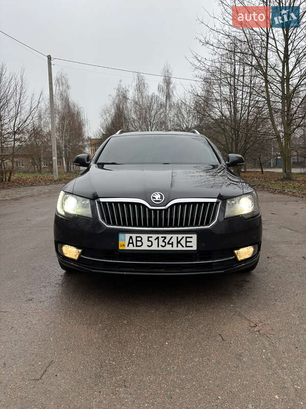 Універсал Skoda Superb 2014 в Житомирі