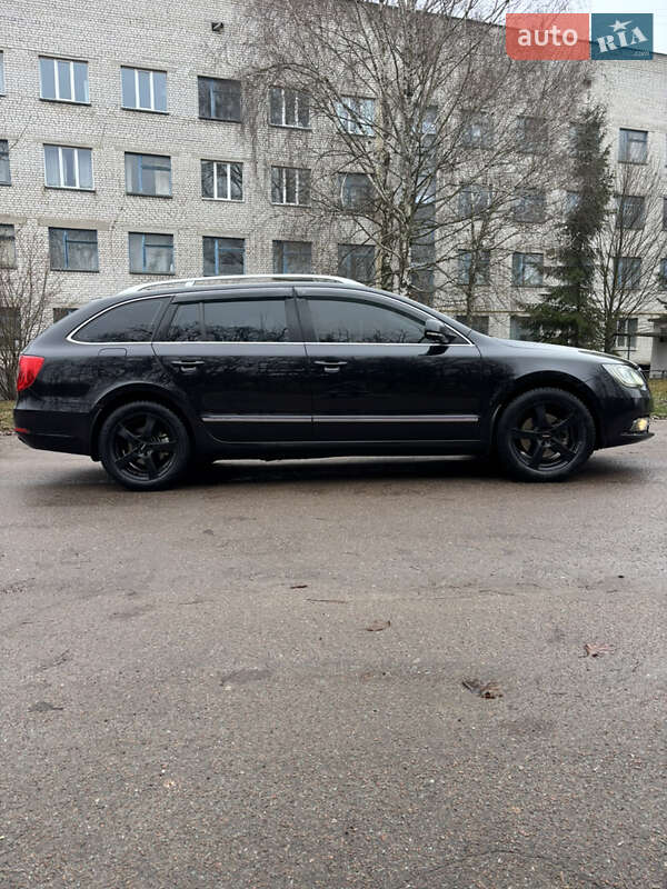 Універсал Skoda Superb 2014 в Житомирі