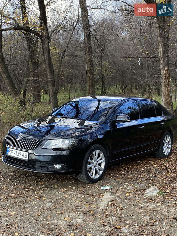 Лифтбек Skoda Superb 2014 в Запорожье