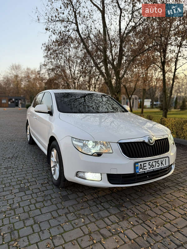 Ліфтбек Skoda Superb 2012 в Кам'янському фото 2 Ліфтбек Skoda Superb 2012 в Кам'янському