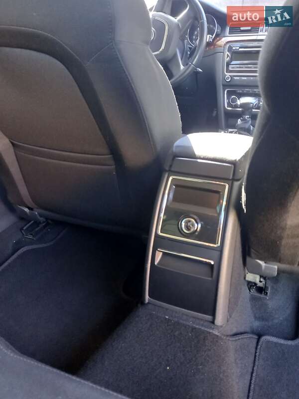 Лифтбек Skoda Superb 2011 в Новоукраинке