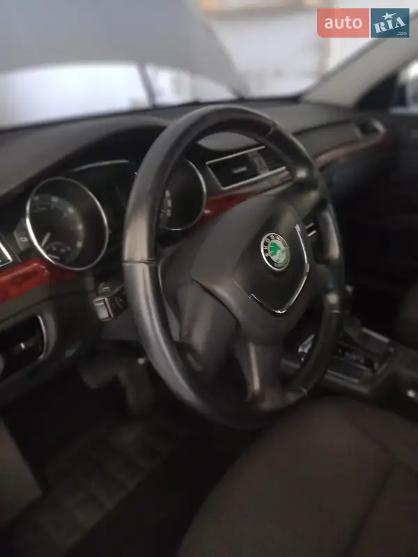 Skoda Superb 2011 VIN Y6UAB43T7CB300185 фото оголошення 10 з 51