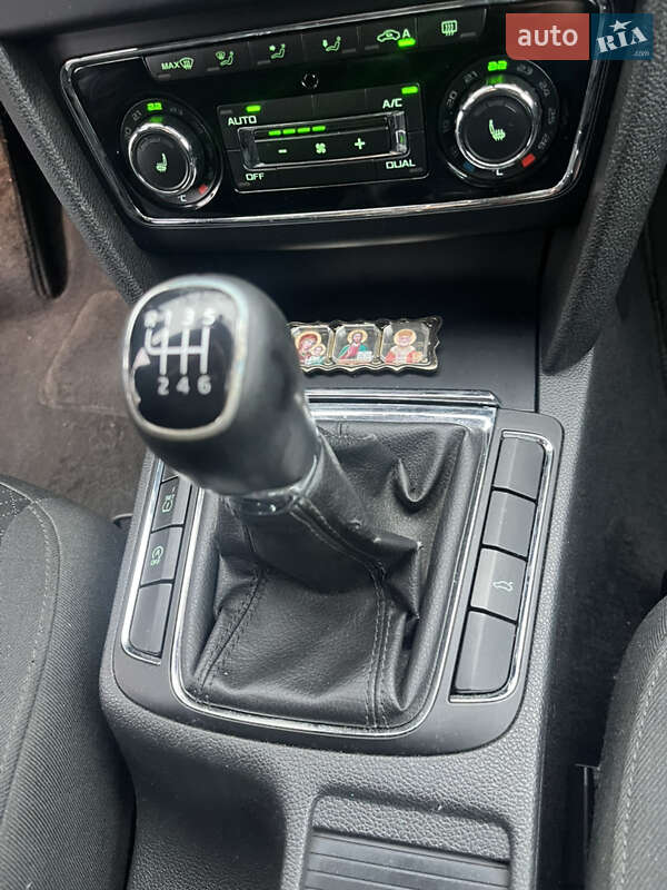 Универсал Skoda Superb 2014 в Коростене фото 39 Универсал Skoda Superb 2014 в Коростене