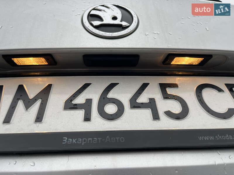 Универсал Skoda Superb 2014 в Коростене