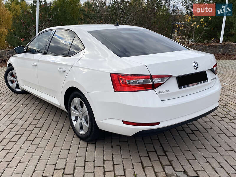 Ліфтбек Skoda Superb 2016 в Вінниці