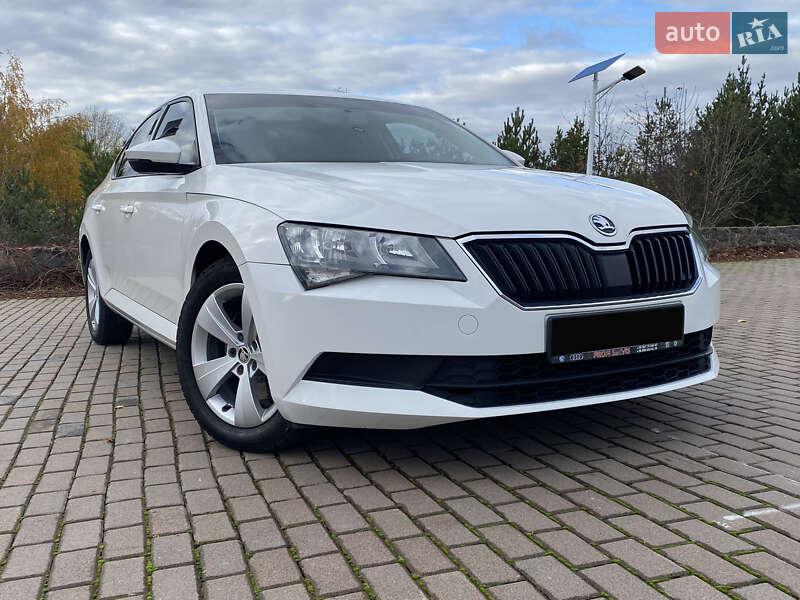 Ліфтбек Skoda Superb 2016 в Вінниці