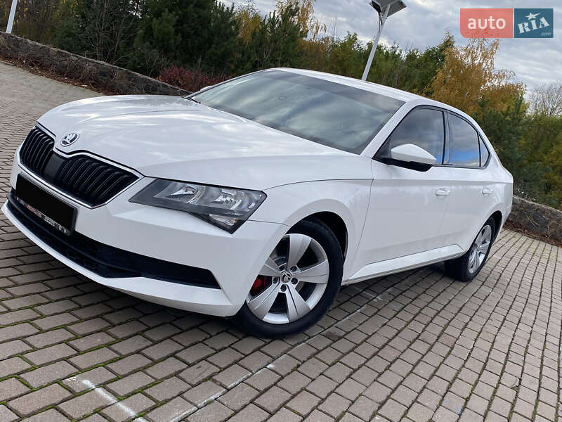 Ліфтбек Skoda Superb 2016 в Вінниці