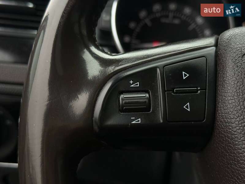 Универсал Skoda Superb 2012 в Ровно фото 31 Универсал Skoda Superb 2012 в Ровно