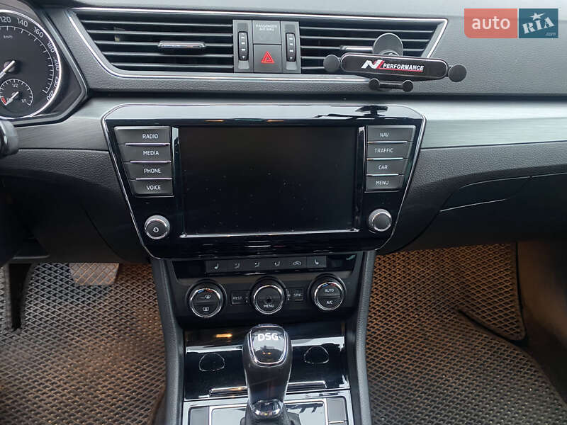 Універсал Skoda Superb 2015 в Києві фото 21 Універсал Skoda Superb 2015 в Києві