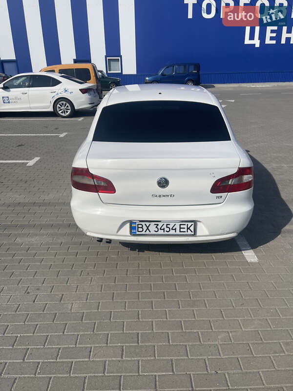 Лифтбек Skoda Superb 2012 в Киеве