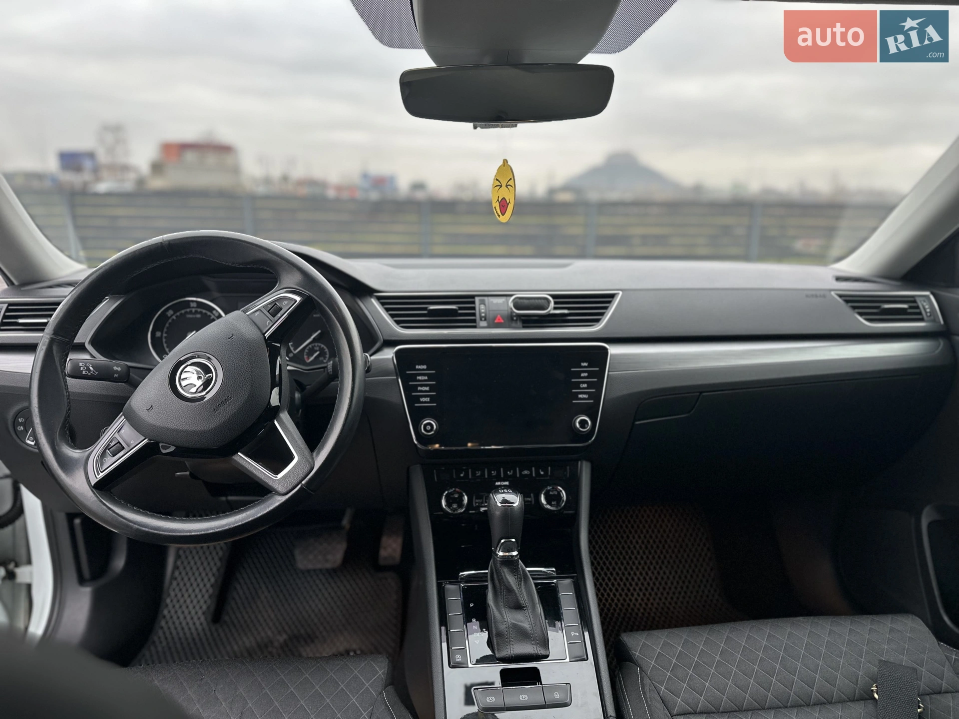 2017 Skoda Superb - мініатюра 25