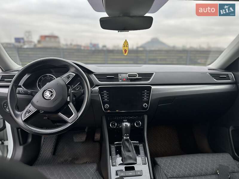 Універсал Skoda Superb 2017 в Мукачевому