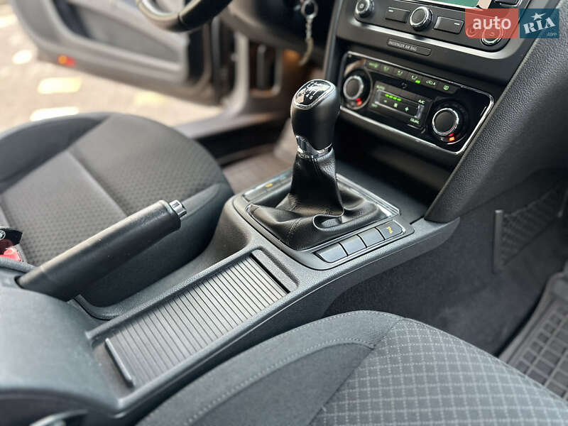 Універсал Skoda Superb 2014 в Дрогобичі фото 118 Універсал Skoda Superb 2014 в Дрогобичі