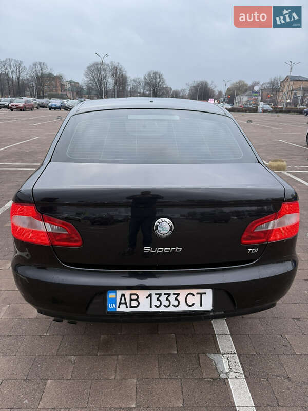 Лифтбек Skoda Superb 2011 в Житомире