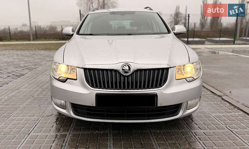 Універсал Skoda Superb 2013 в Києві фото 2 Універсал Skoda Superb 2013 в Києві