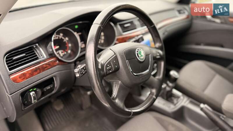 Універсал Skoda Superb 2013 в Києві фото 14 Універсал Skoda Superb 2013 в Києві