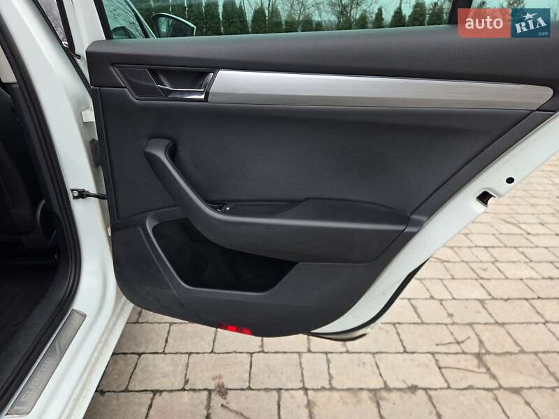 Універсал Skoda Superb 2016 в Бучачі
