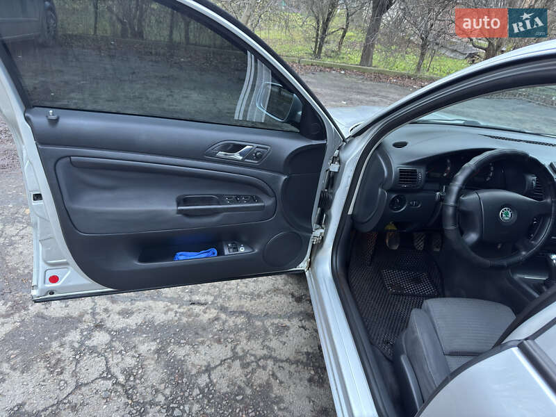 Лифтбек Skoda Superb 2006 в Ровно фото 15 Лифтбек Skoda Superb 2006 в Ровно