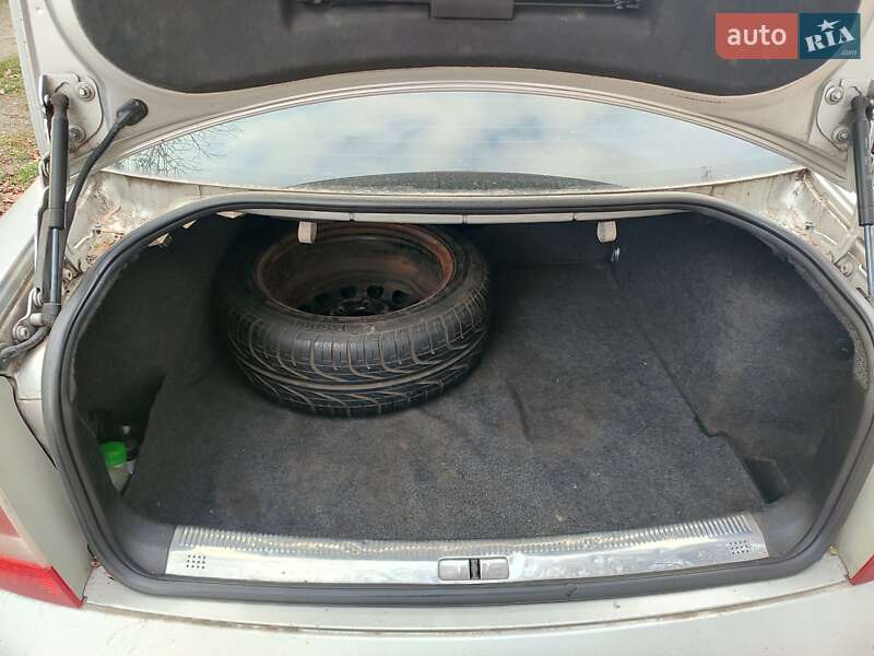 Ліфтбек Skoda Superb 2006 в Білій Церкві фото 12 Ліфтбек Skoda Superb 2006 в Білій Церкві