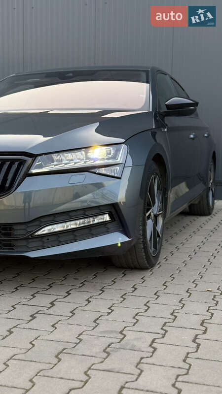 Лифтбек Skoda Superb 2022 в Мукачево