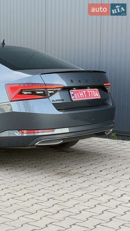 Лифтбек Skoda Superb 2022 в Мукачево