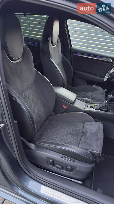 Лифтбек Skoda Superb 2022 в Мукачево