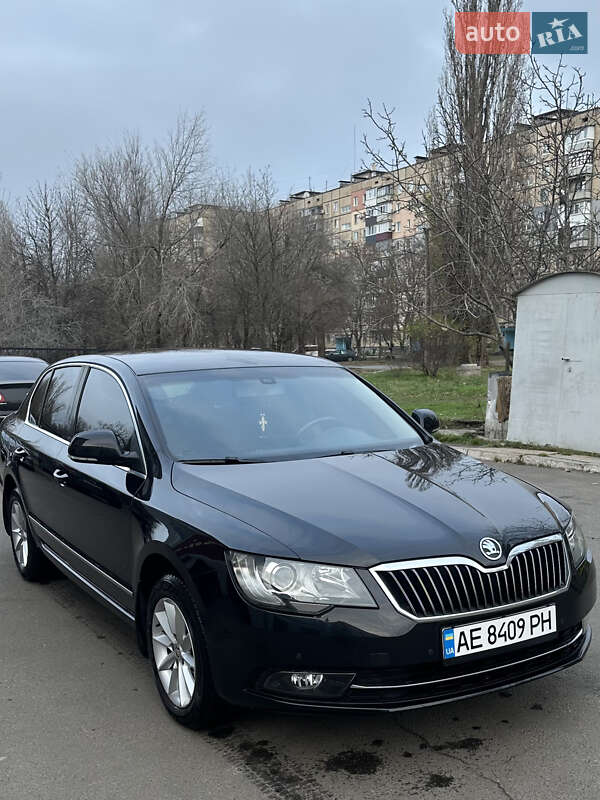 Ліфтбек Skoda Superb 2013 в Кривому Розі фото Ліфтбек Skoda Superb 2013 в Кривому Розі