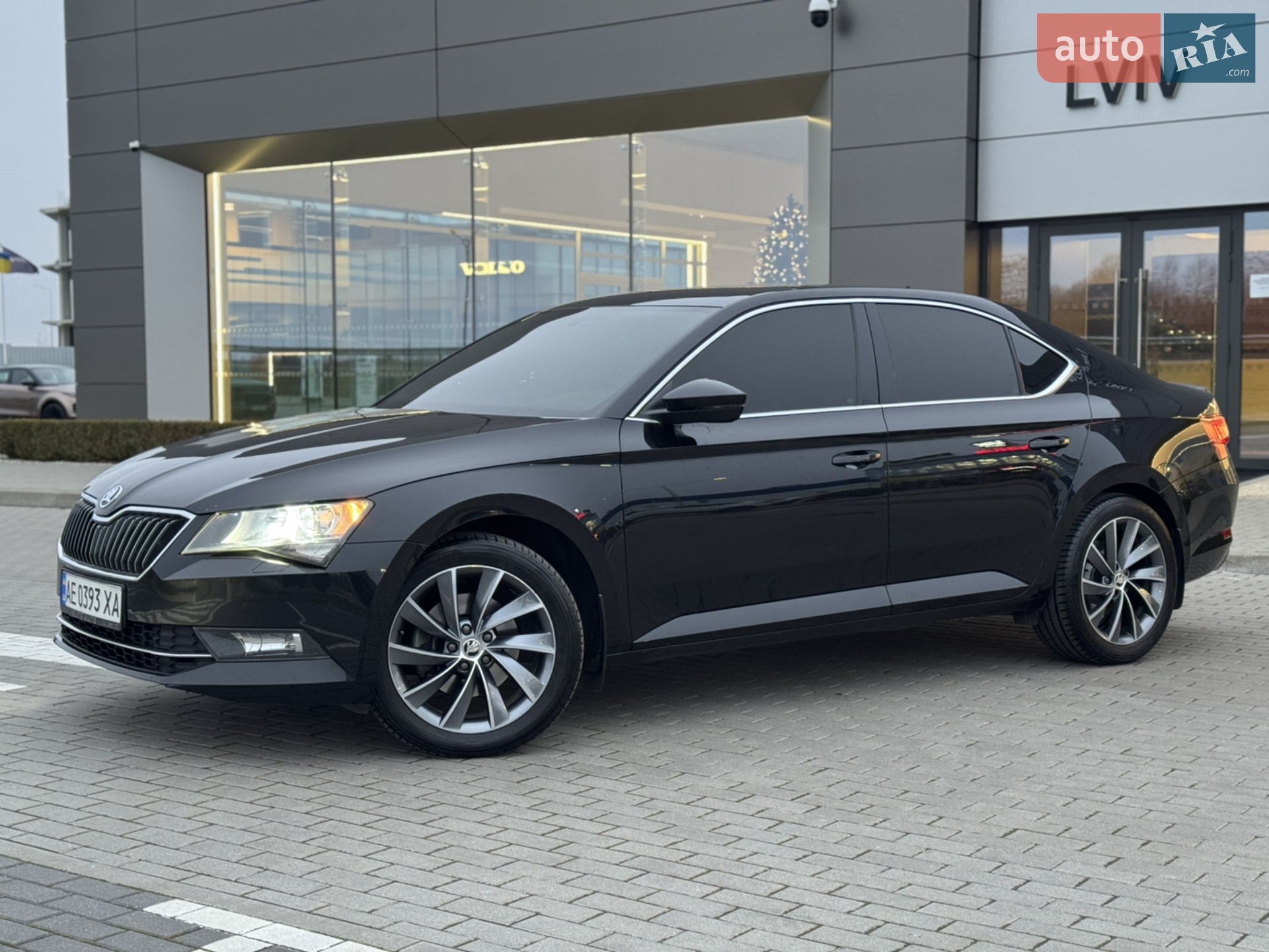 2016 Skoda Superb - мініатюра 5