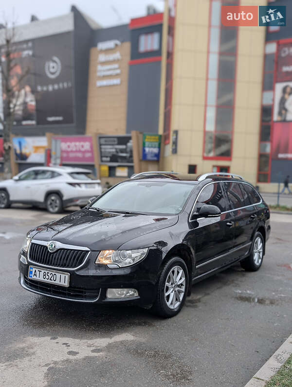 Skoda Superb 2011