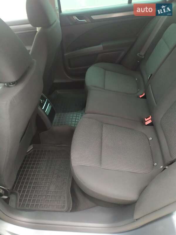 Универсал Skoda Superb 2011 в Тернополе фото 15 Универсал Skoda Superb 2011 в Тернополе