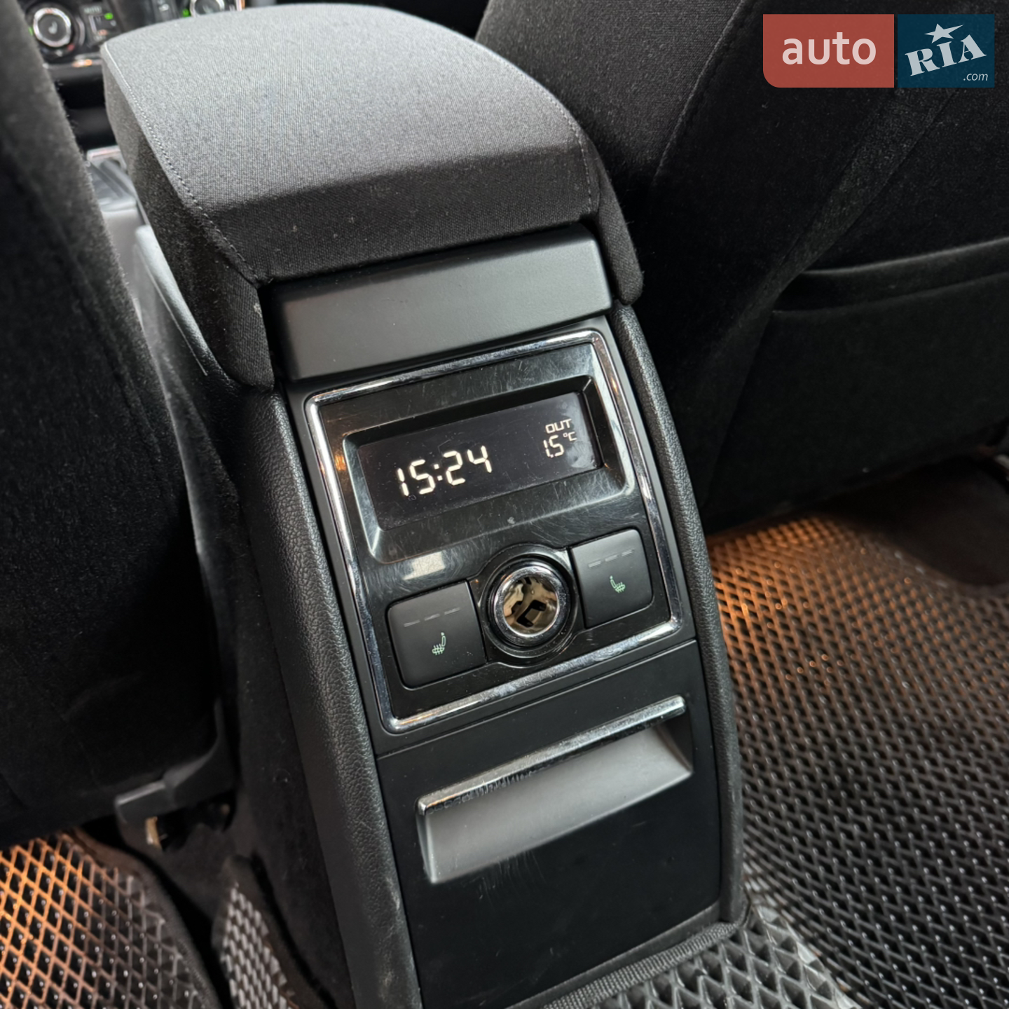 2010 Skoda Superb - мініатюра 15