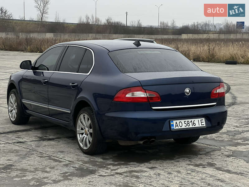 Лифтбек Skoda Superb 2008 в Ужгороде