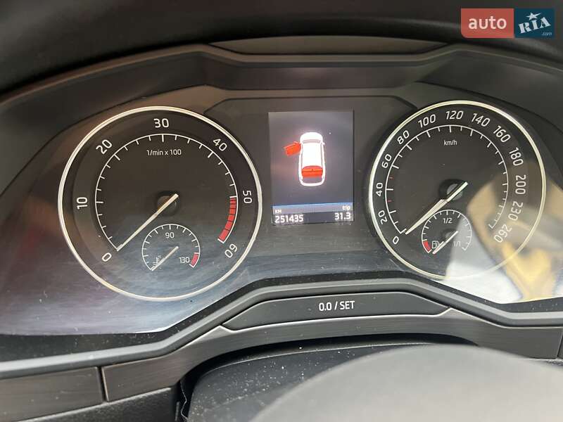 Универсал Skoda Superb 2017 в Луцке