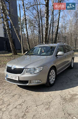Універсал Skoda Superb 2010 в Тернополі