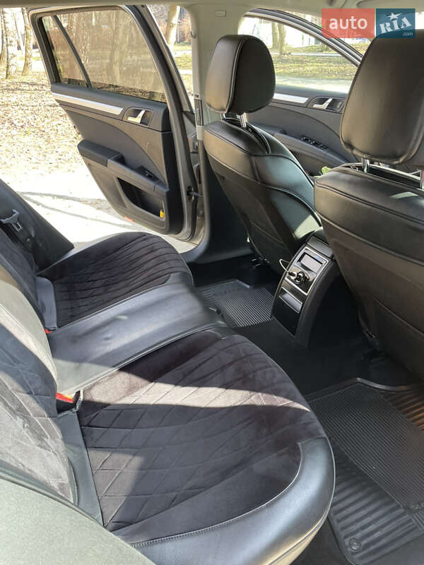 Универсал Skoda Superb 2010 в Тернополе