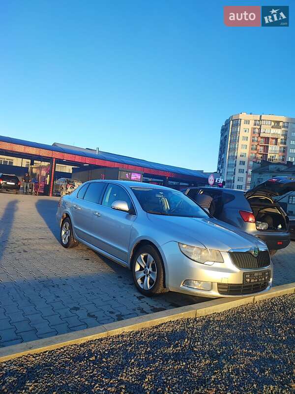 Лифтбек Skoda Superb 2009 в Львове фото 2 Лифтбек Skoda Superb 2009 в Львове